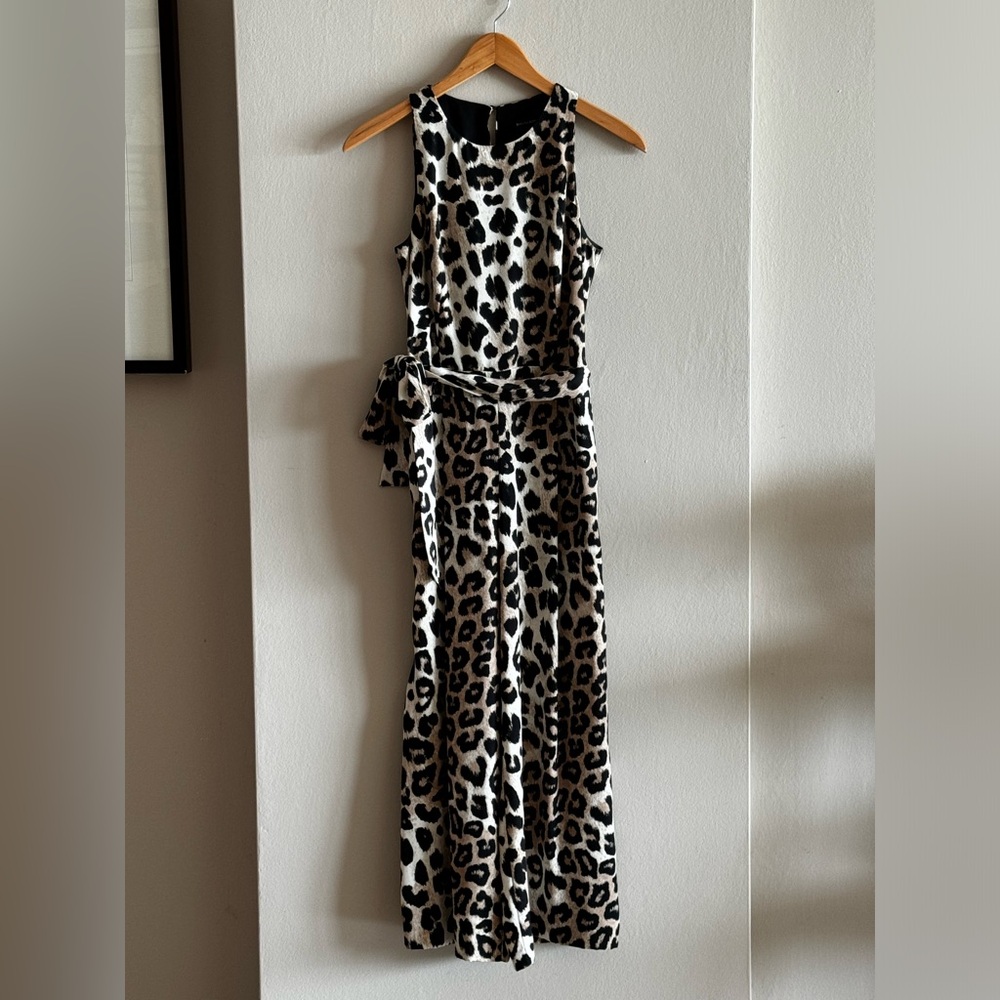 Banana Republic leopart print jumpsuit, size 4.